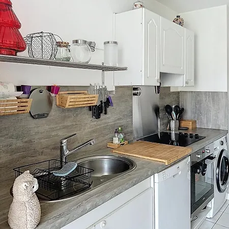 Appartamento 3 Pieces Paisible Parking Et Piscine *