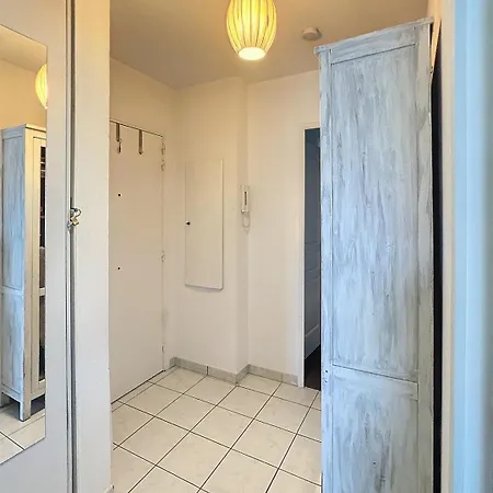 3 Pieces Paisible Parking Et Piscine * Cannes