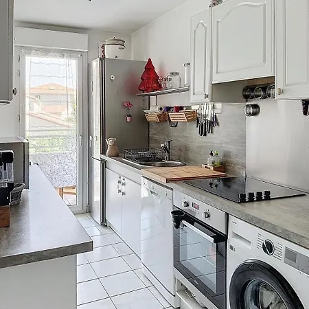 3 Pieces Paisible Parking Et Piscine * Cannes