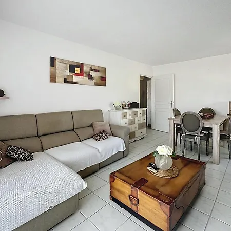 3 Pieces Paisible Parking Et Piscine * Cannes