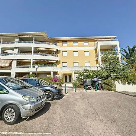 3 Pieces Paisible Parking Et Piscine Appartamento Cannes